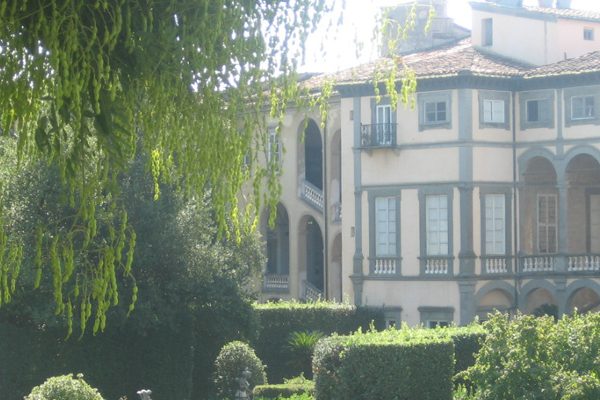 Lucca, trekking in centro